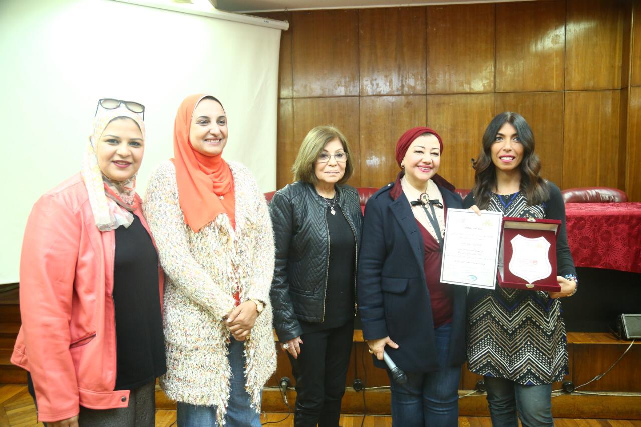 How to become a successful radio announcer…Workshop at the Faculty of Girls
