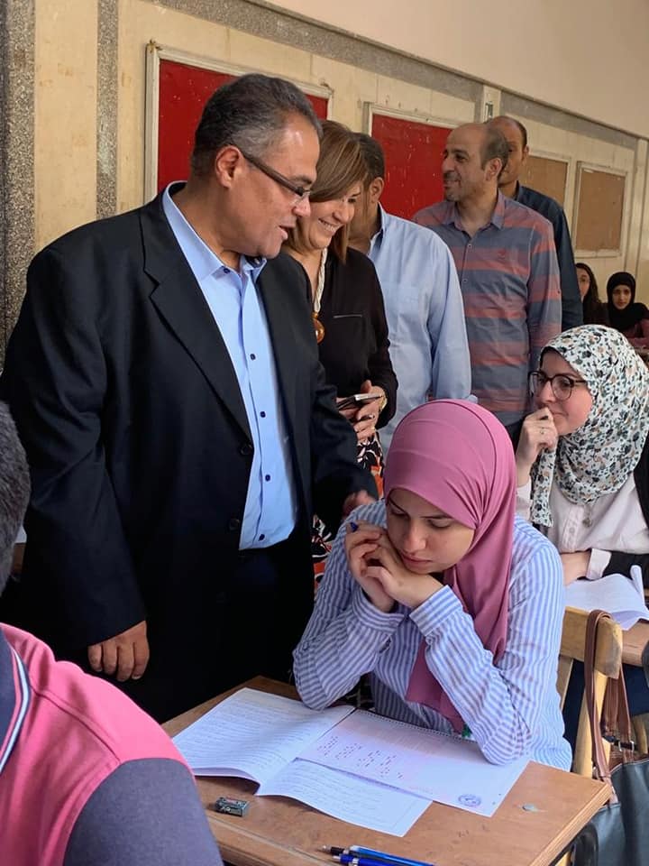 Vice President of Ain Shams University inspects the exams at Faculty of Arts