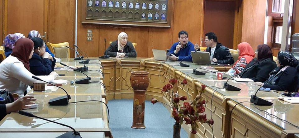 The Dean of Faculty of Al-Alsun receives the Technical Support Committee to approve the French and Italian language programs