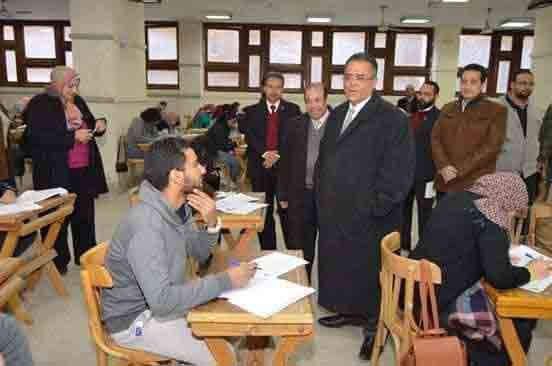 نائب رئيس عين شمس للتعليم والطلاب يطالب بتفعيل الشراكات المجتمعية في ألسن عين شمس