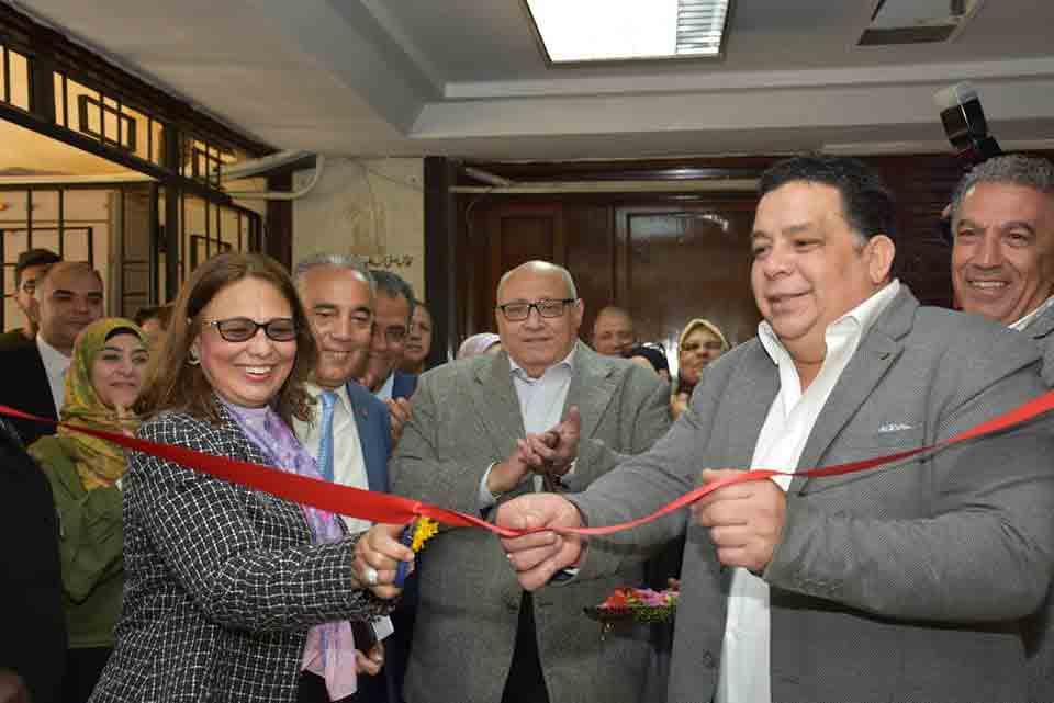President of Ain Shams University opens a number of developments at the administrative work system