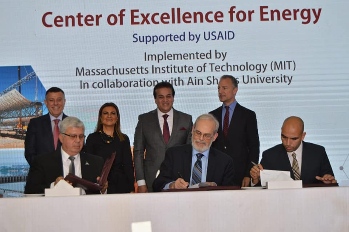The Ministers of Higher Education, Electricity, and Investment open the Energy Excellence Center at Faculty of Engineering