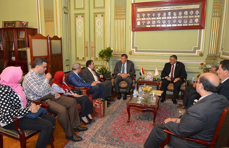 President of Ain Shams University meets the Ambassador of Azerbaijan in Cairo