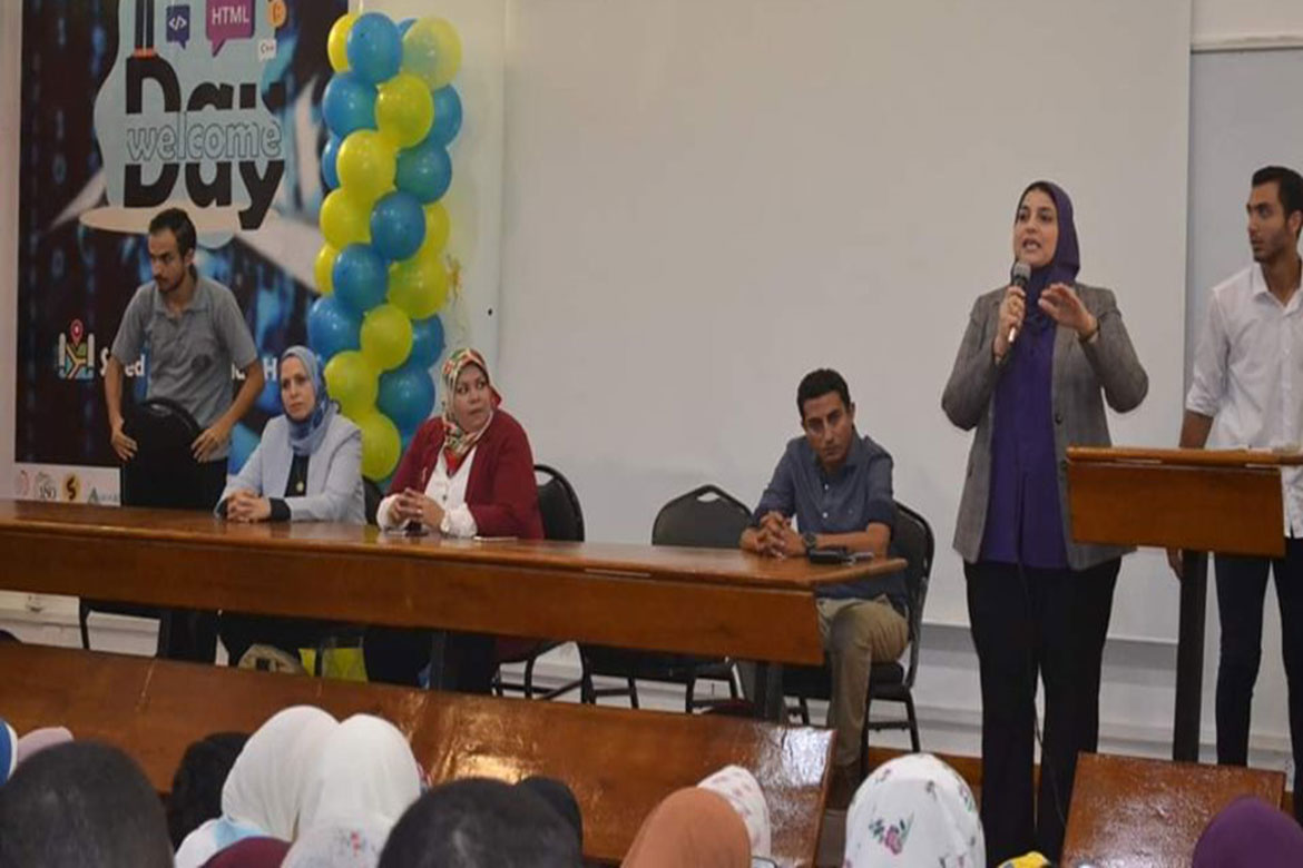 فعاليات احتفالية حاسبات عين شمس بالطلبة الجدد