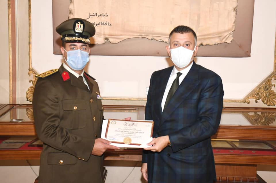 The University President honored Colonel Staff of War/ Muhammad Ramadan, Director of the University's Military Education Department