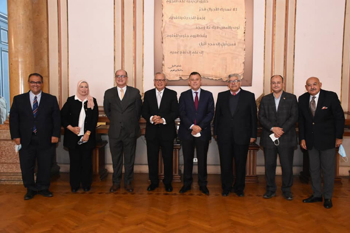 The President of Ain Shams University receives the former Minister of Foreign Affairs at Zafaran Palace