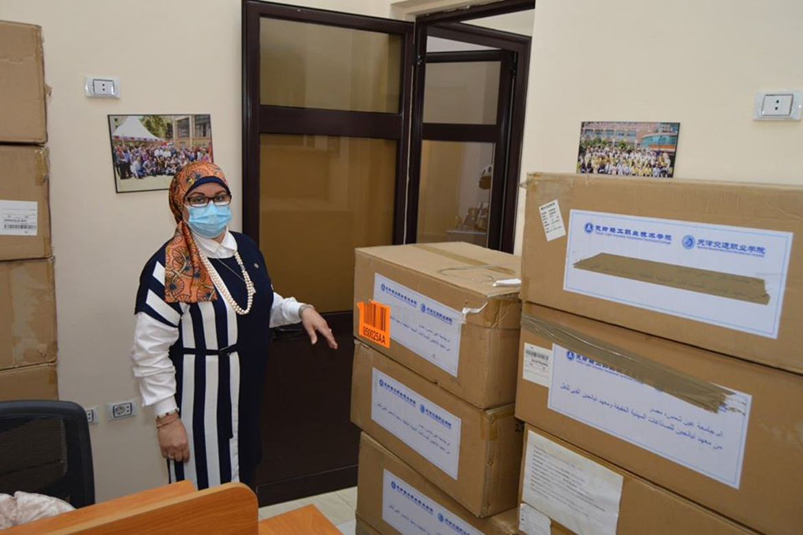 Two Chinese universities donate 30,000 medical masks to Ain Shams University hospitals