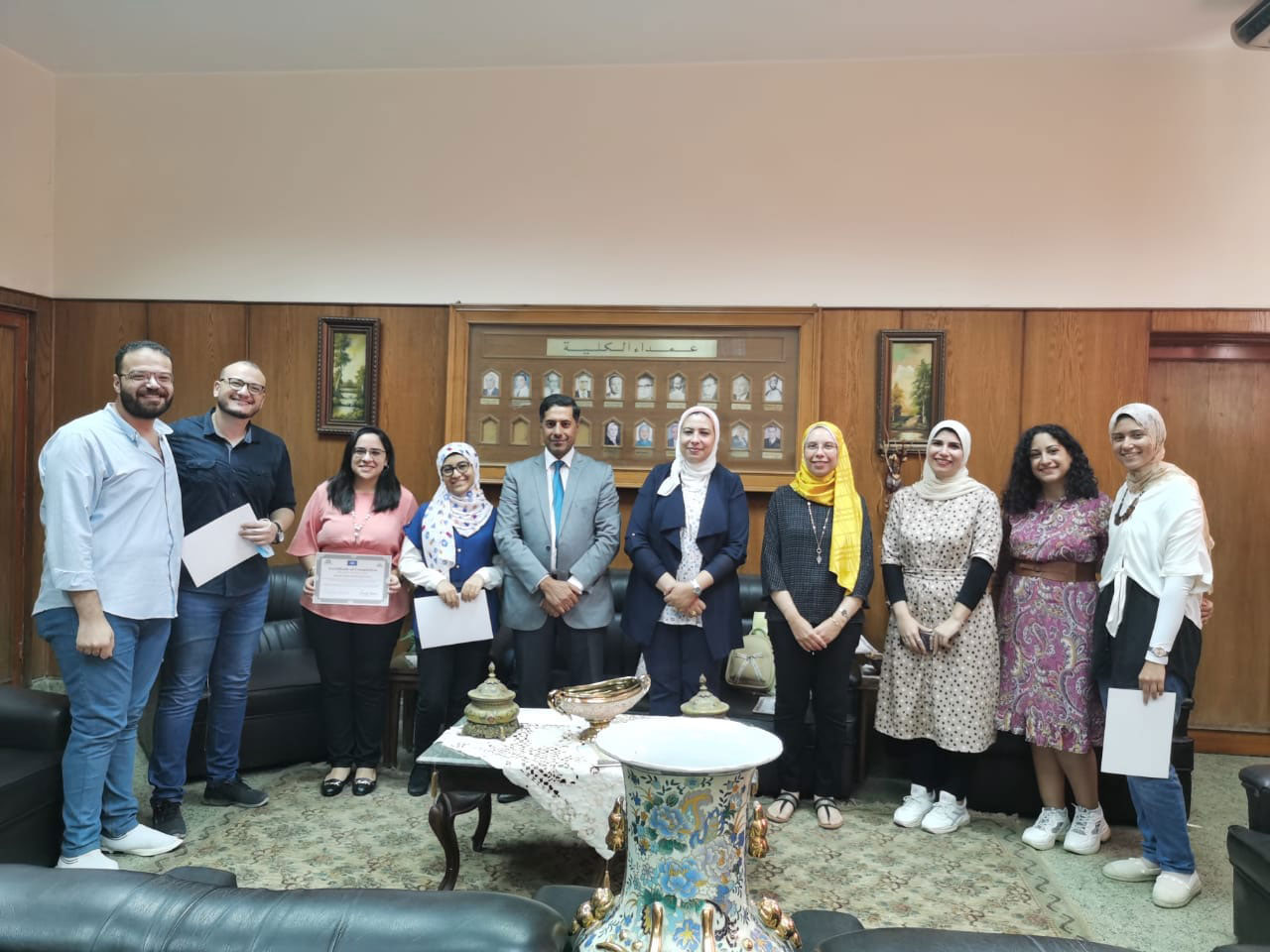 The Dean of Faculty of Al-Alsun honors graduate students in the English and French departments for obtaining United Nations accredited certificates