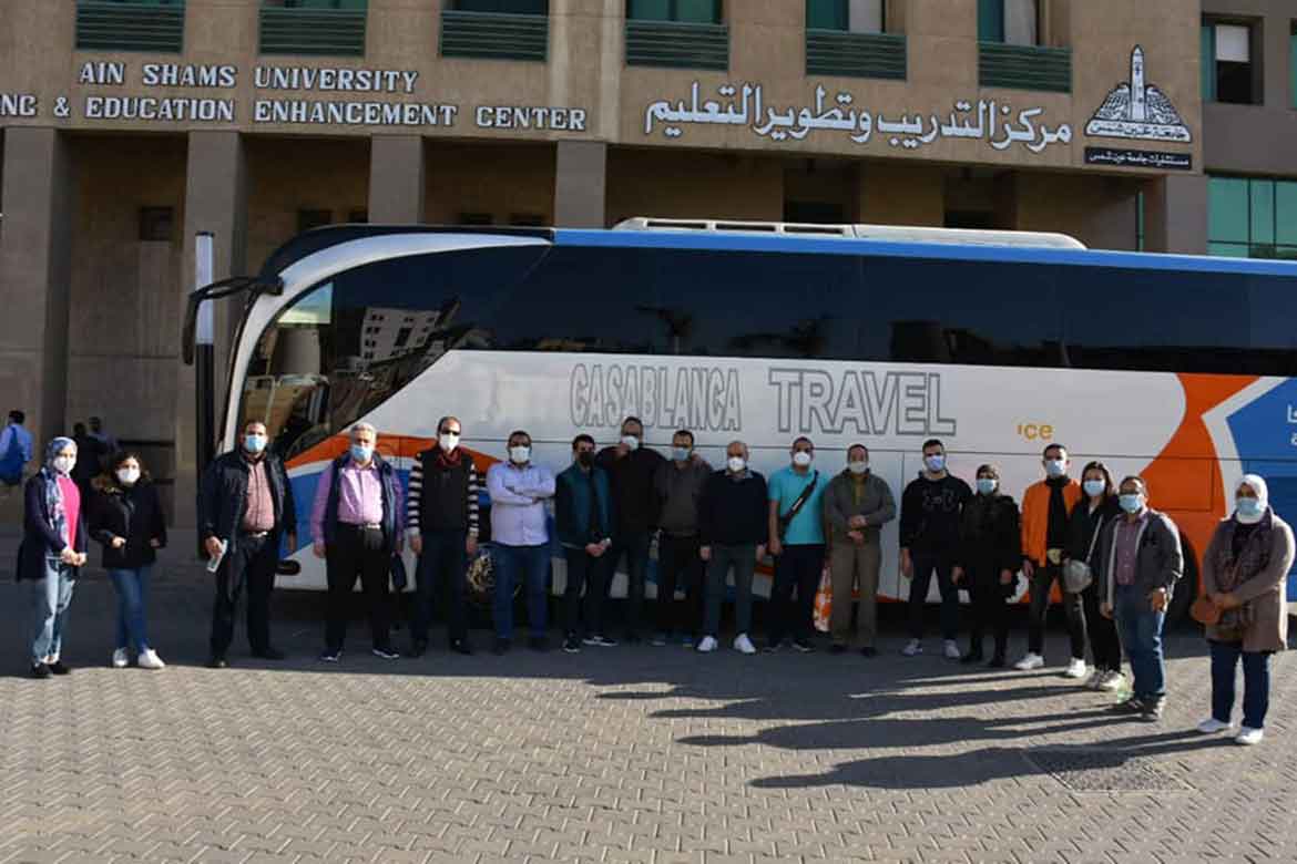 Amidst strict precautionary measures ... the comprehensive development convoy of Ain Shams University set out for the Qena governorate