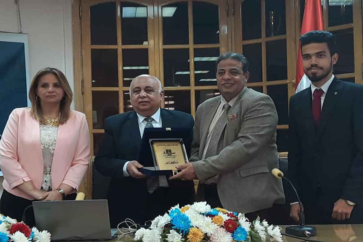 The Faculty of Arts honors Major General Hesham Al-Halaby, the advisor at the Nasser Military Academy, in celebration of the Sinai Liberation Anniversary
