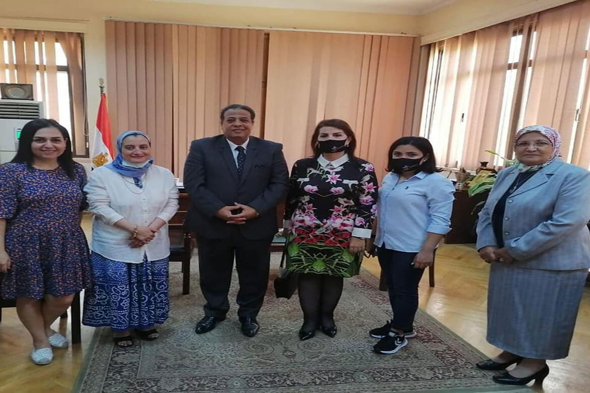 وفد من جمهورية أذربيجان في زيارة لكلية الآداب جامعة عين شمس