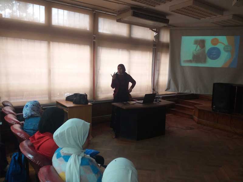 A symposium at the Faculty of Girls on Nutrition and Mood