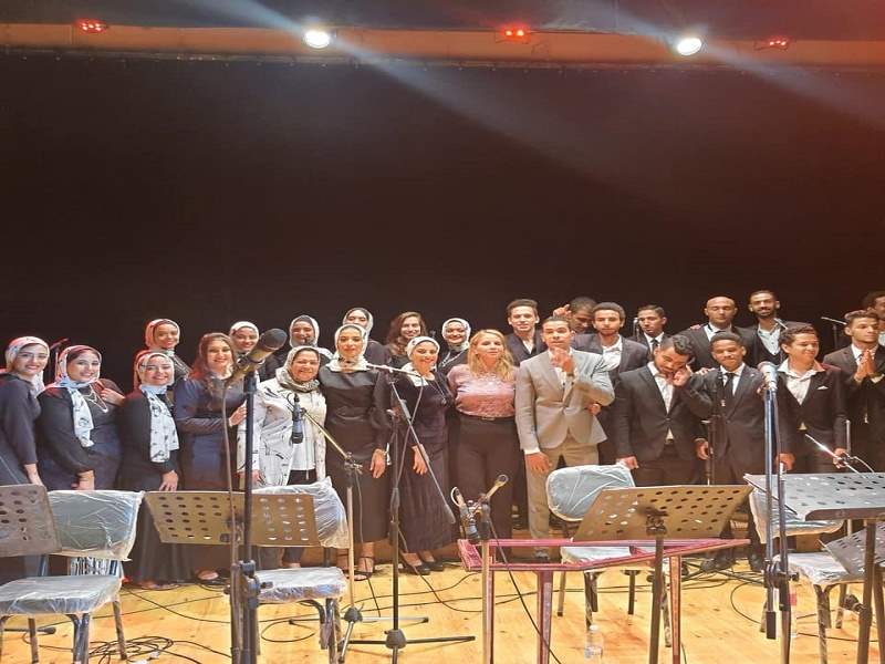 آداب عين شمس تشارك في مهرجان الموسيقى والكورال الجامعي