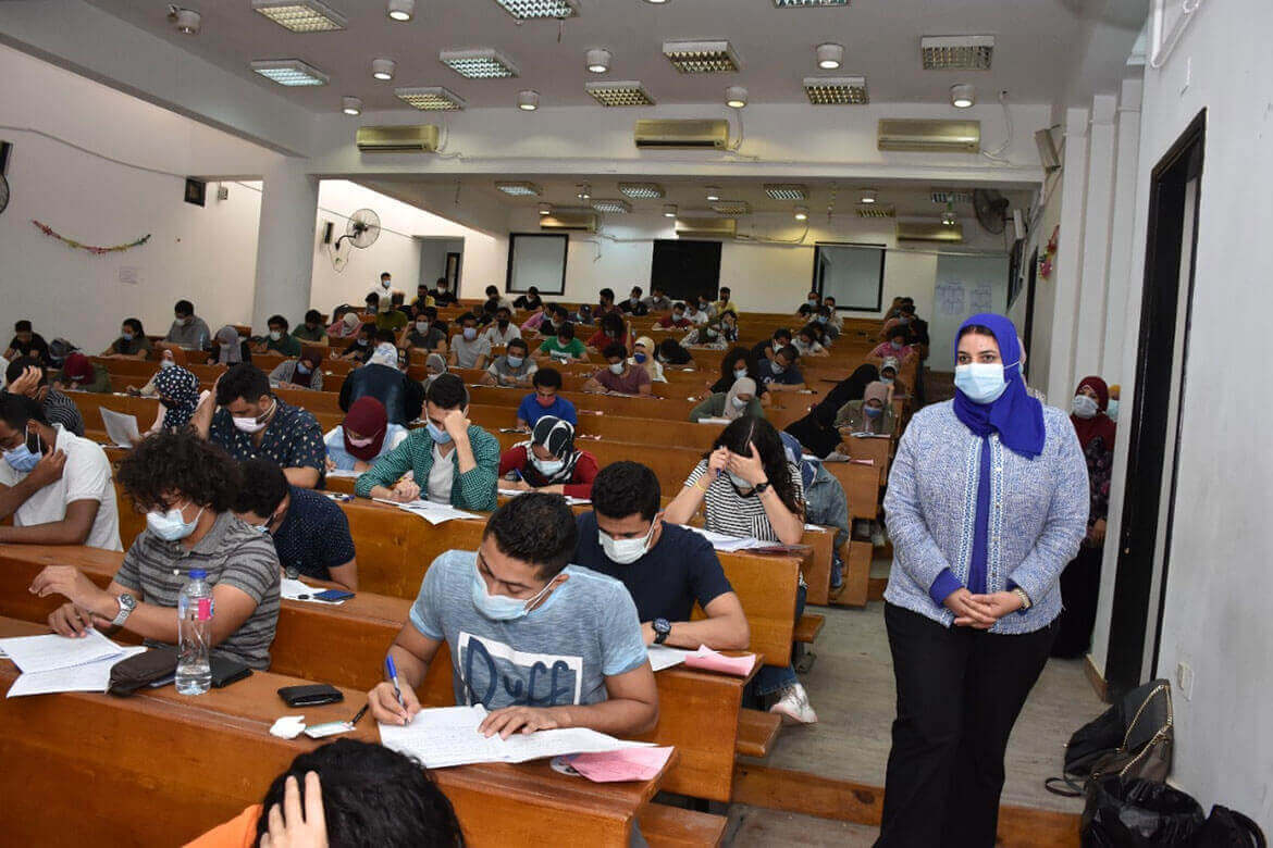 The Dean of the Faculty of Computers and Information inspects the examination committees of the second semester of the faculty