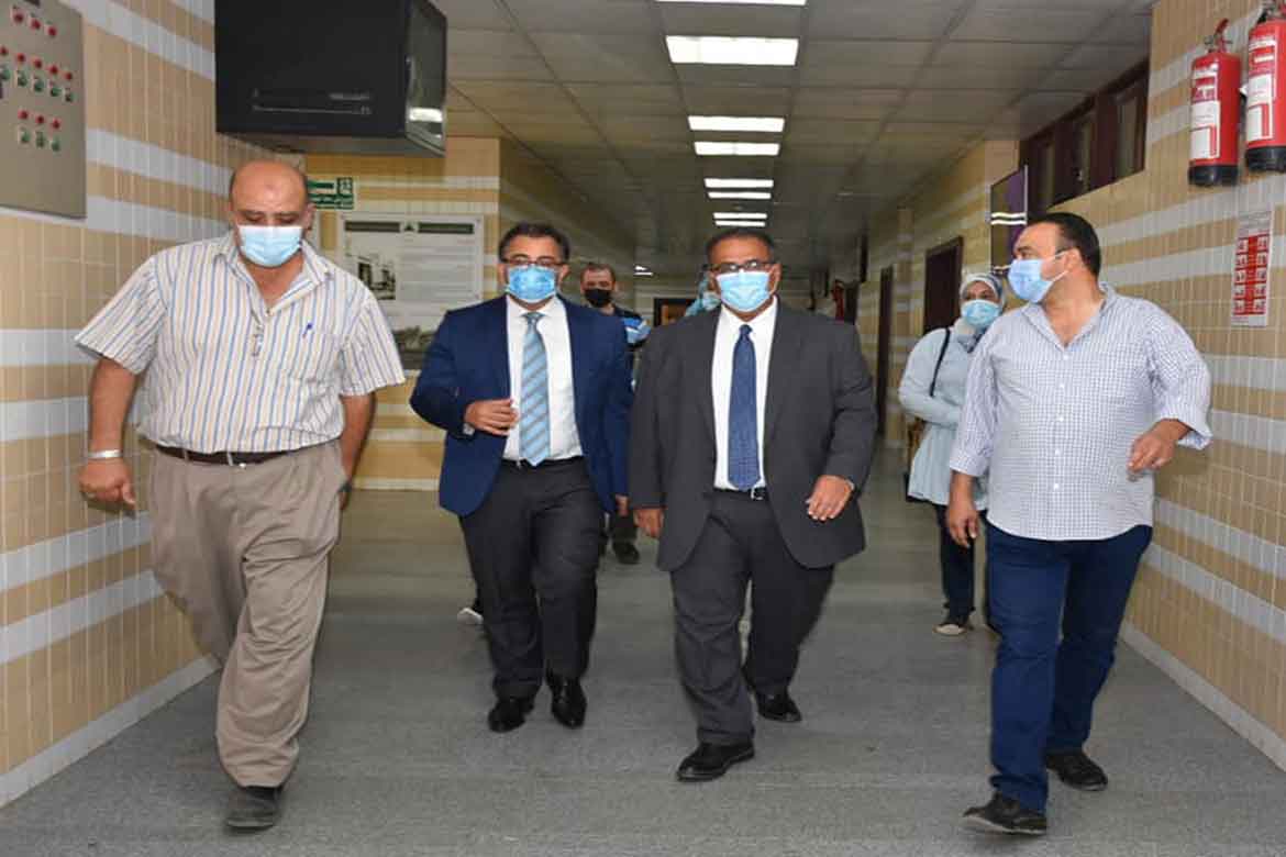An inspection tour of the Vice President of Ain Shams University for Education and Student Affairs to follow up on the progress of exams at the Faculty of Dentistry