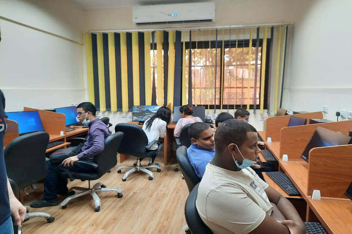 A computer course for students with visual disabilities at Ain Shams University