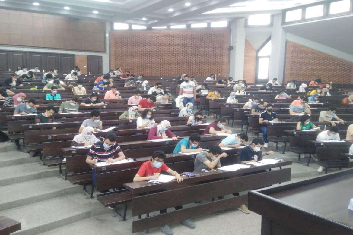 The start of the mid-term exams of the second semester in Faculty of engineering, amid strict precautionary measures
