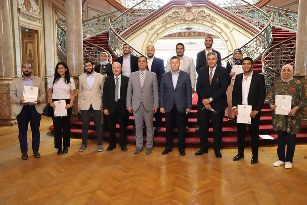 Distribution of the certificates of the first students of the distinctive programs in Faculty of Engineering