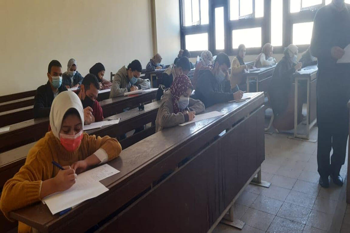 Faculty of Al-Alsun continues its precautionary measures during the mid-year exam periods
