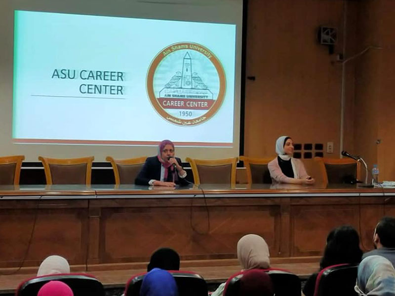 An introductory seminar on training the students and qualifying them for the labor market at the Faculty of Al-Alsun
