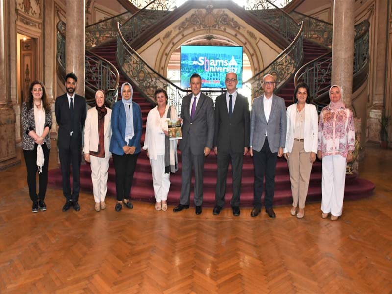The President of Ain Shams University receives a delegation from the French University of Poitiers to support joint cooperation