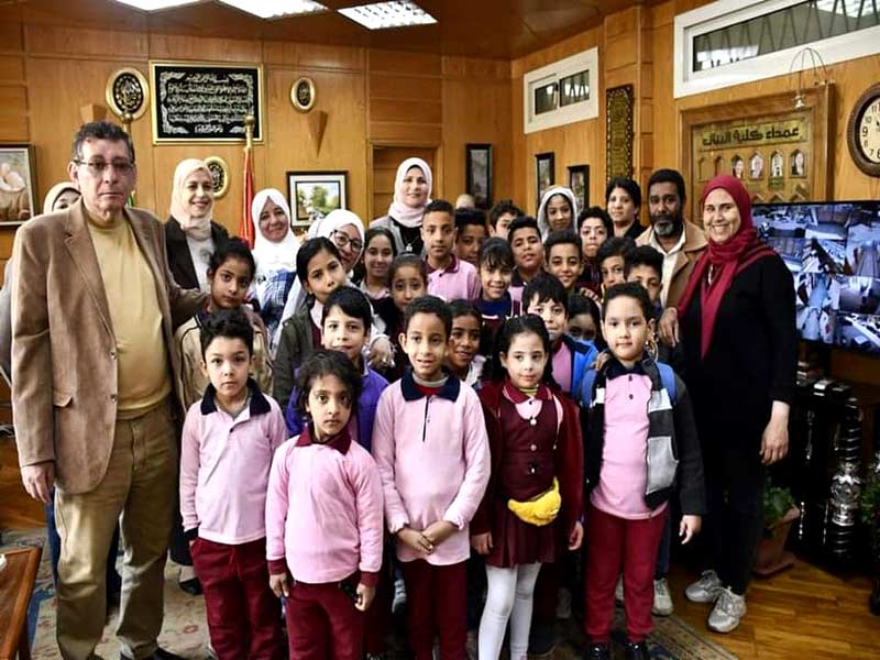 The Faculty of Girls celebrates the orphan's day