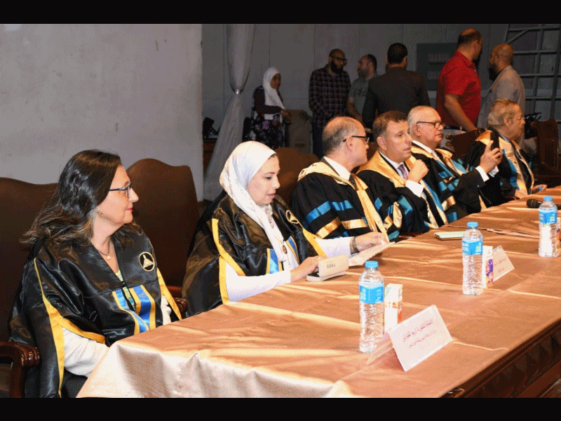 رئيس جامعة عين شمس يشهد احتفالية كلية الألسن بتخريج دفعة جديدة