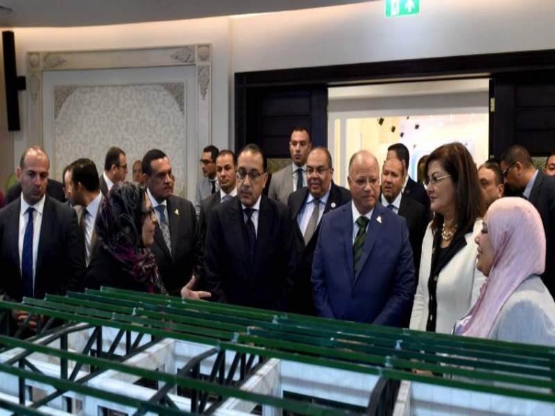 The Prime Minister participates in the conference of the National Initiative for Smart Green Projects and a remarkable attendance at the projects of the Faculty of Environmental Studies and Research