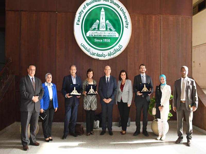 The European Investment Bank and the Union for the Mediterranean meet with representatives of Ain Shams university to implement a package of training programs