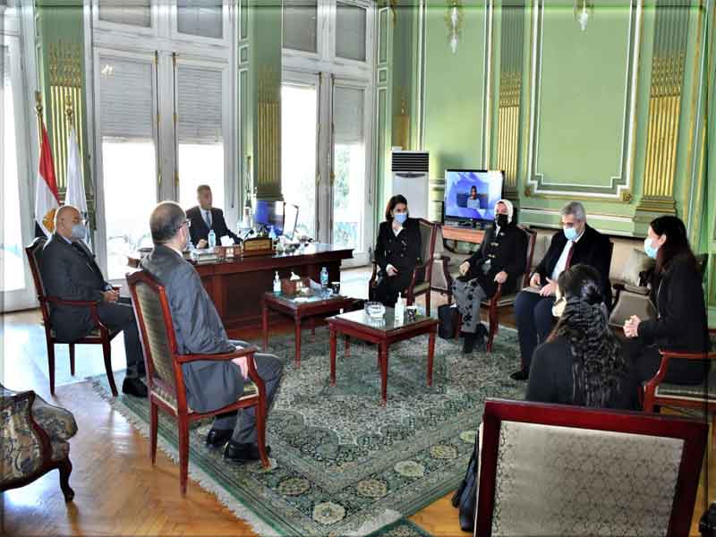The President of Ain Shams University receives the Executive Director of the Fulbright Authority in Egypt