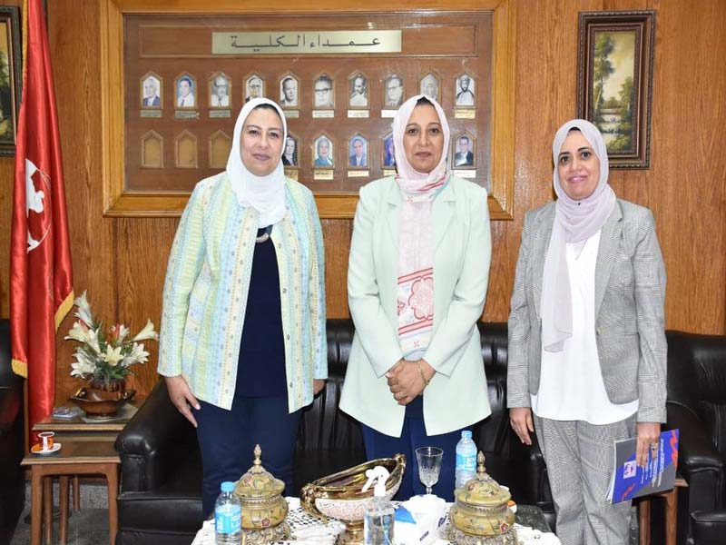 The visit of Prof. Dr. Ghada Farouk, Vice President of Ain Shams University, to the Faculty of Al-Alsun