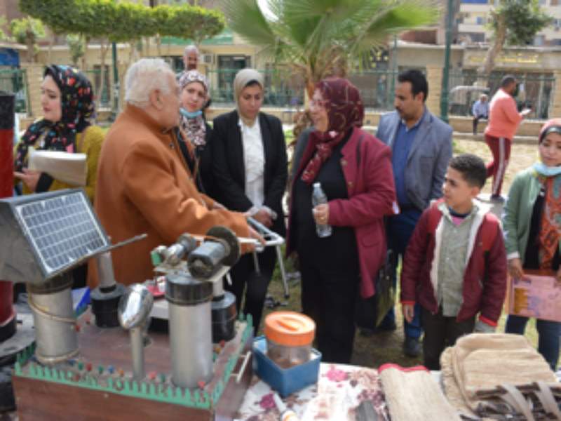 إقبال كبير من أهالي منطقة شجرة مريم بحي المطرية على القافلة التوعوية الشاملة لجامعة عين شمس