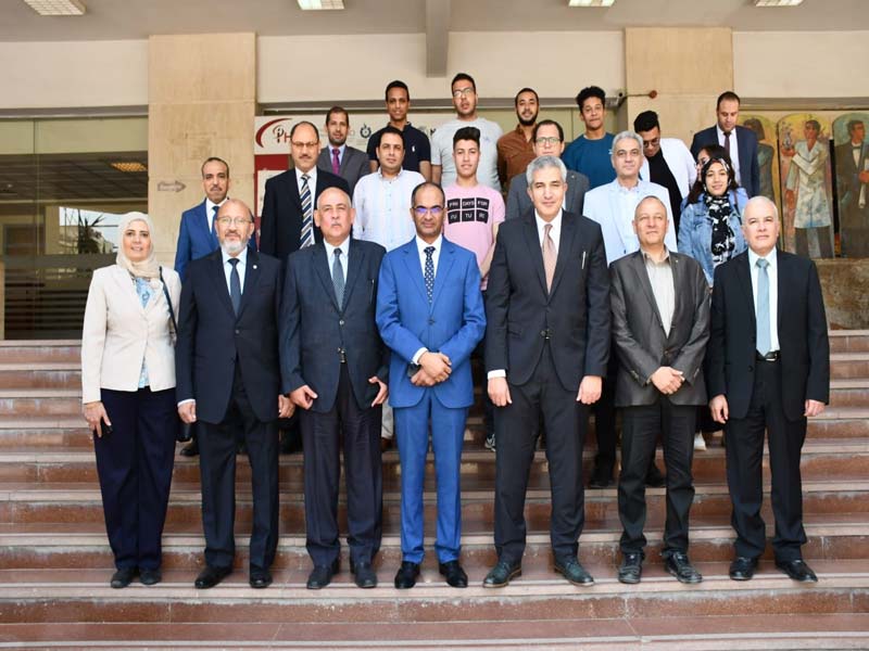 The Deputy Minister of Housing for Infrastructure Affairs witnesses the conclusion of the activities of the first batch of training students of the Faculty of Engineering