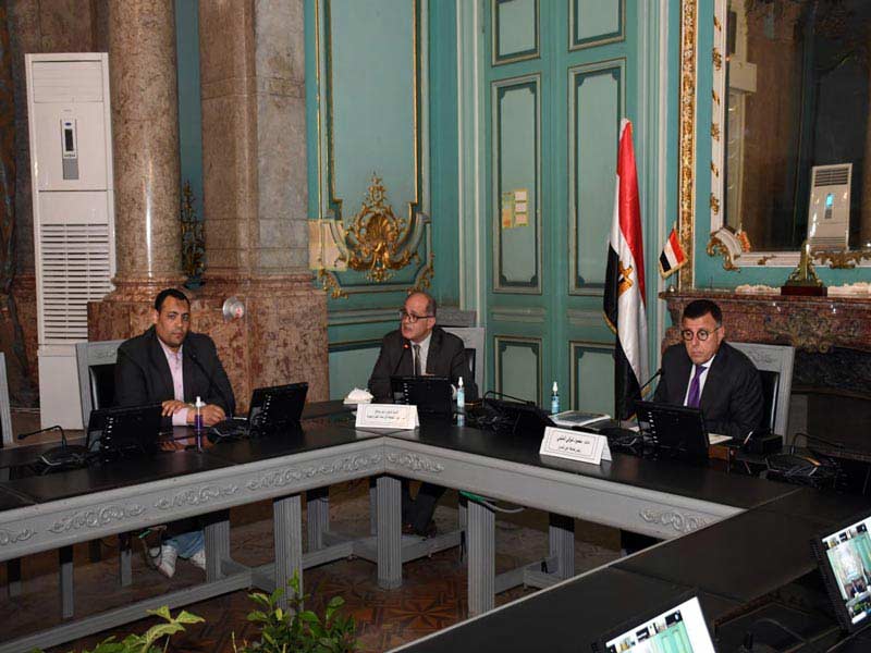 The President of Ain Shams University holds an extensive dialogue with faculty staff who are sent to more than 20 countries around the world
