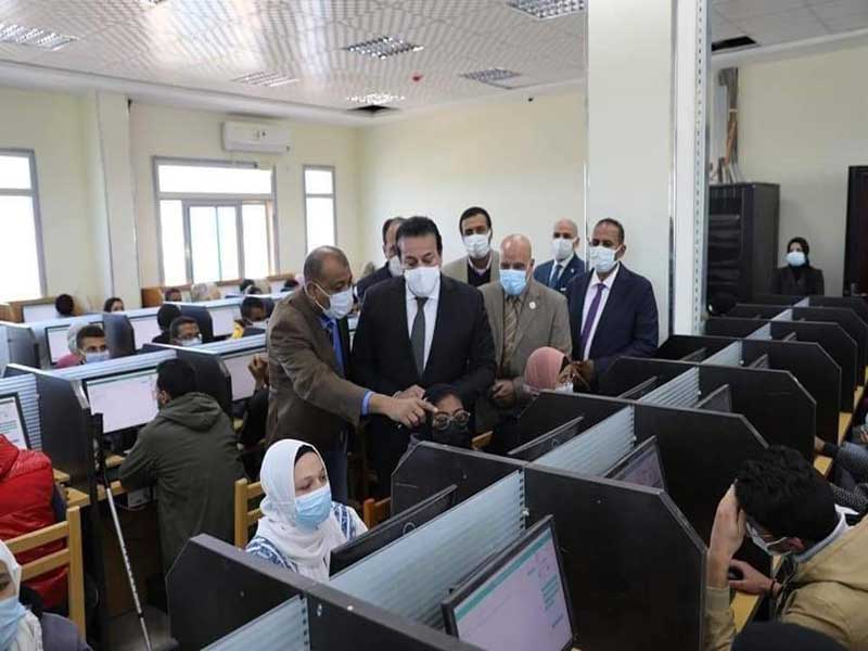 Higher Education: Egyptian universities succeed in holding electronic exams in 117 faculties