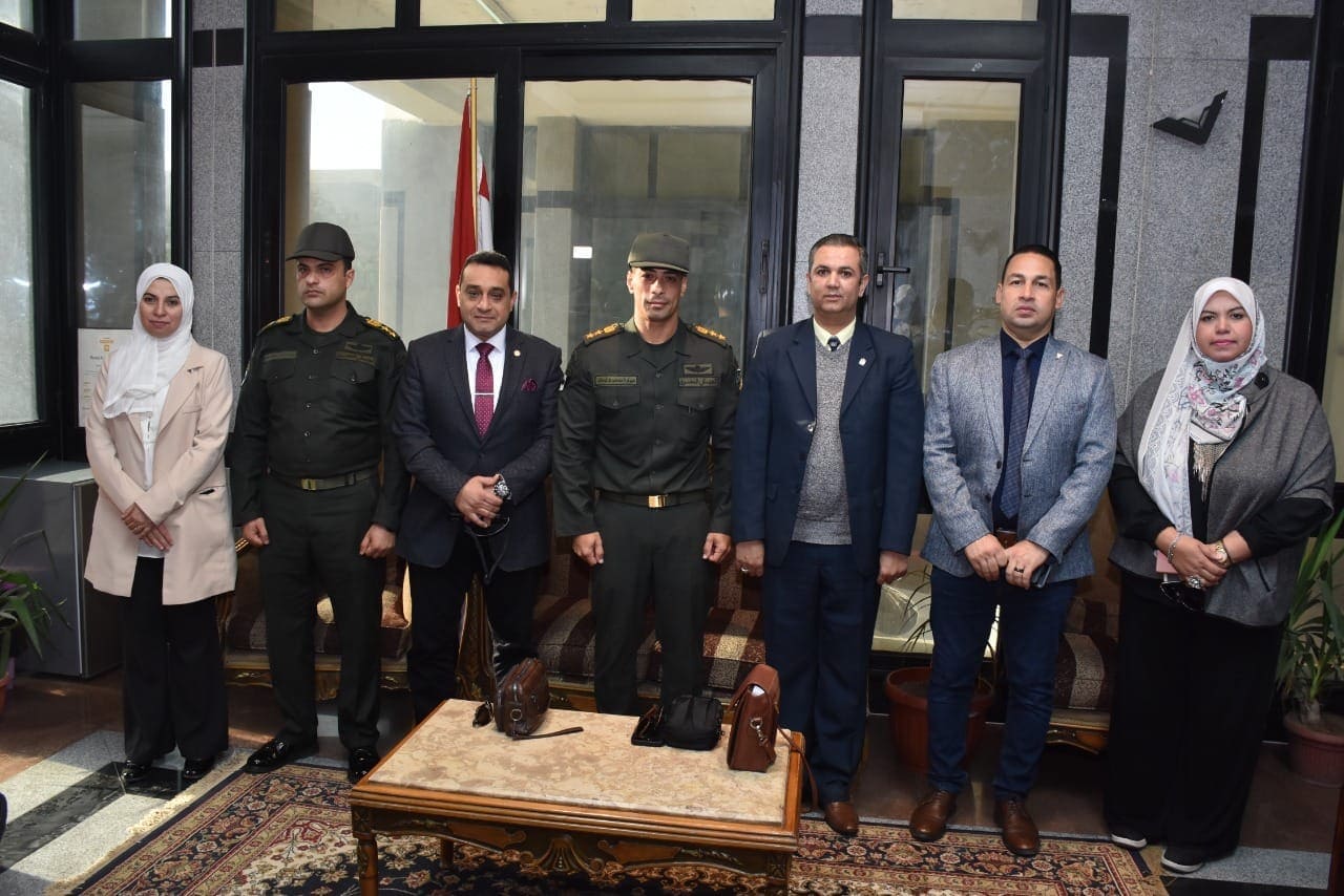Ain Shams University receives the recruitment committee from the Recruitment and Mobilization Department of the Ministry of Defense and Military Production