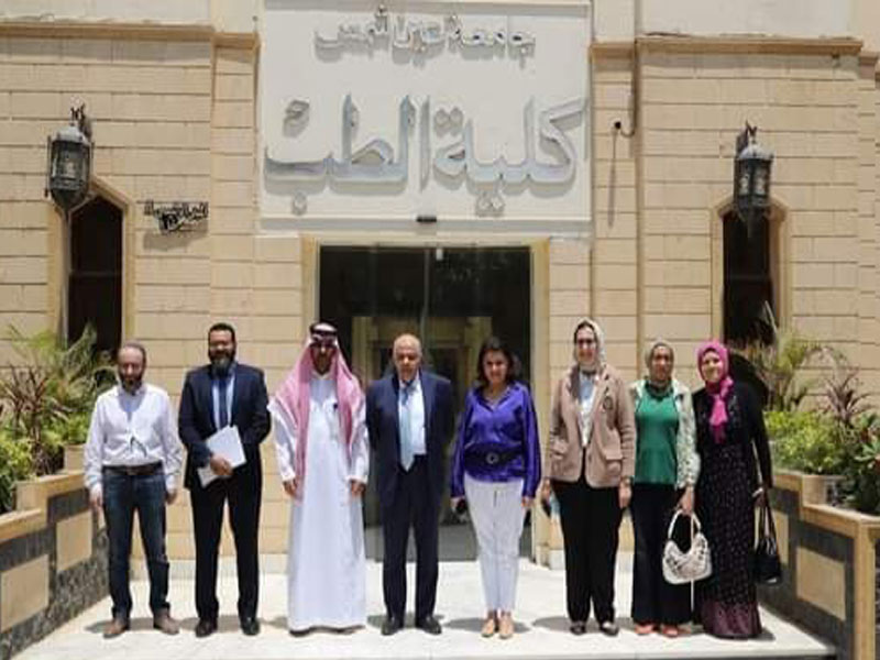 The Faculty of Medicine receives the labor attaché at the Saudi Embassy in Cairo
