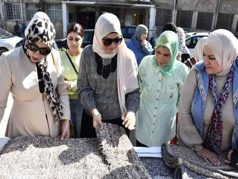 An exhibition of handicrafts for children with special needs in the Faculty of Girls