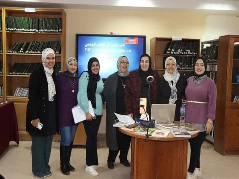 For the second year in a row... Seminars Writer and Book at the Faculty of Girls