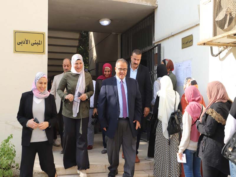 The Vice President of Ain Shams University inspects the Elections Committee of the Faculty of Girls Students' Union immediately after the start of the electoral marathon
