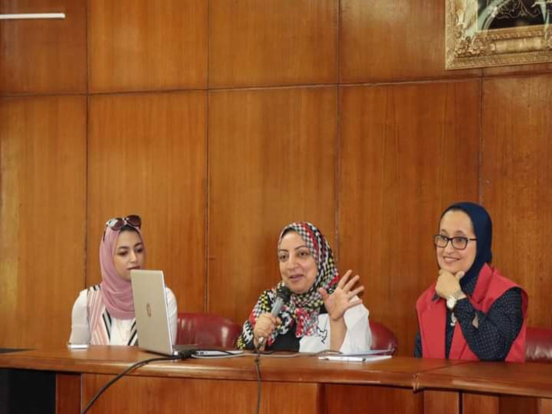 A series of writer and book seminars at the Faculty of Girls