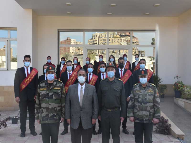 A high-level delegation from Ain Shams University visited the injured of the armed forces at Helmeya Military Hospital