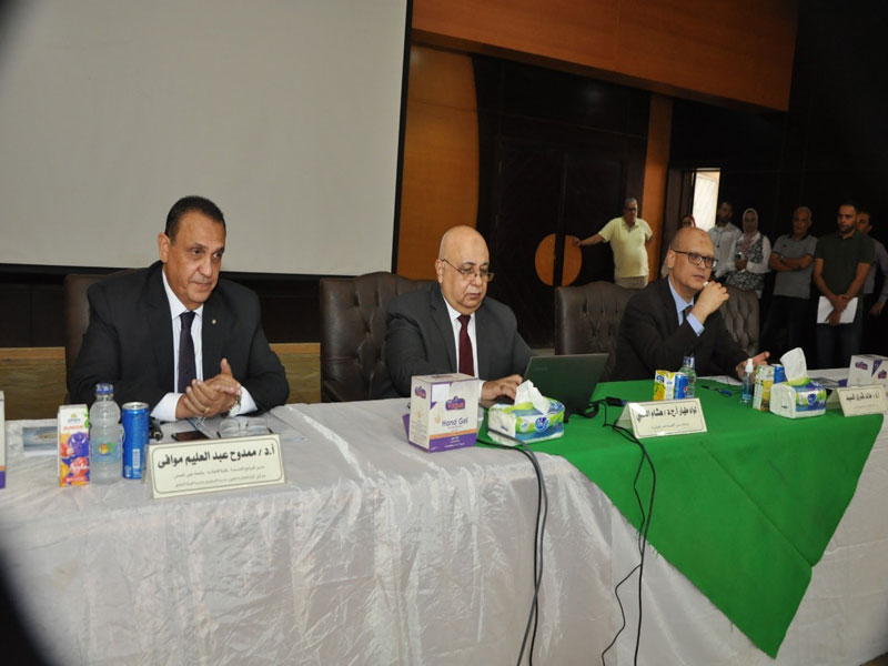 A seminar in the Faculty of Business as part of the university's celebrations of the glorious October victories.