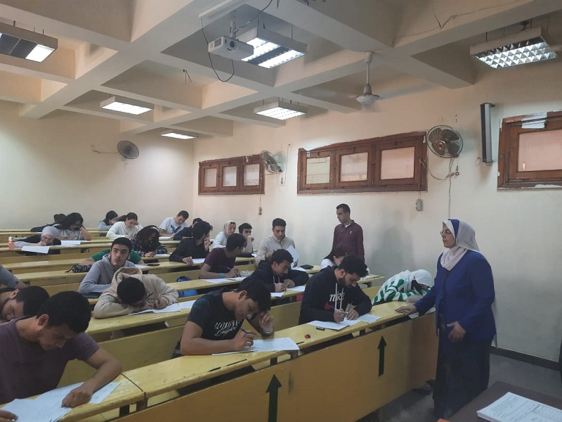 بدء امتحانات شهادات المعادلة بكلية الآداب جامعة عين شمس