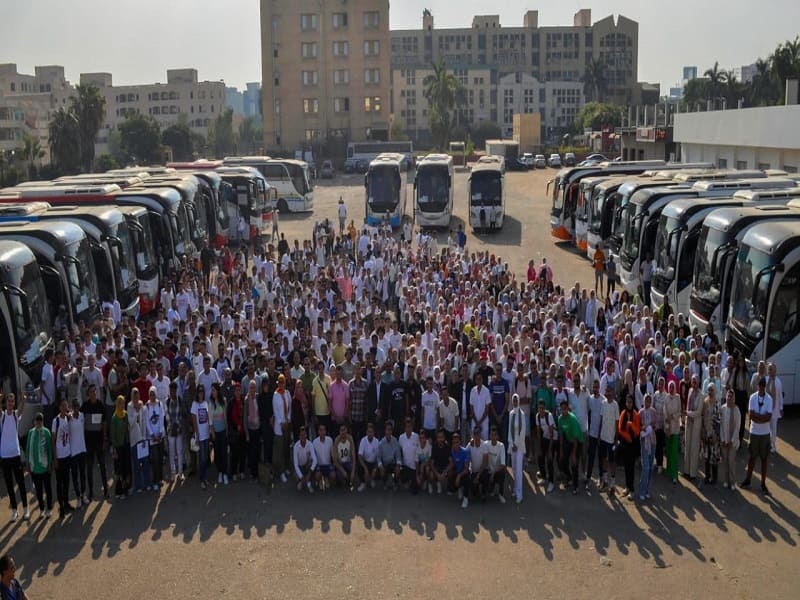 Ain Shams University rewards its distinguished students with an entertainment trip to Ain Sokhna