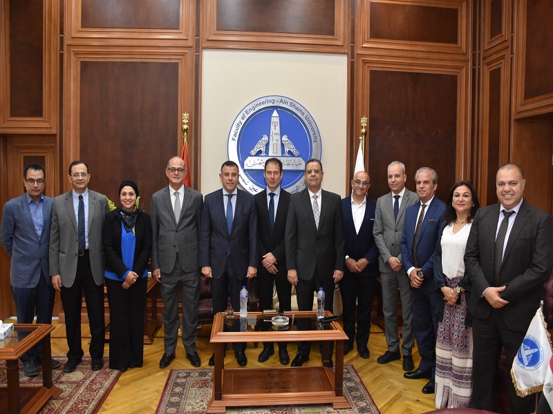 The opening of the Green and Analytical Chemistry Research Laboratory at the Faculty of Engineering, funded by the joint project with the University of Oxford