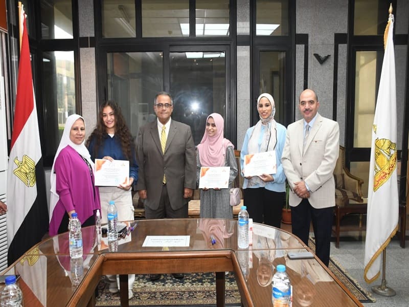 For the third year in a row Prof. Abdel Fattah Saoud offers a personal scholarship to the top students in the (Applied Biotechnology) program at the Faculty of Science