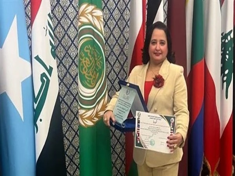 Dr. Heba Salah, Professor at the Faculty of Girls, received the Arab Union Award for Sustainable Development and the Environment