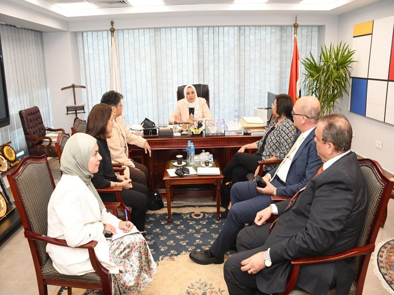 Ain Shams University received a delegation from Ocean College to support joint cooperation
