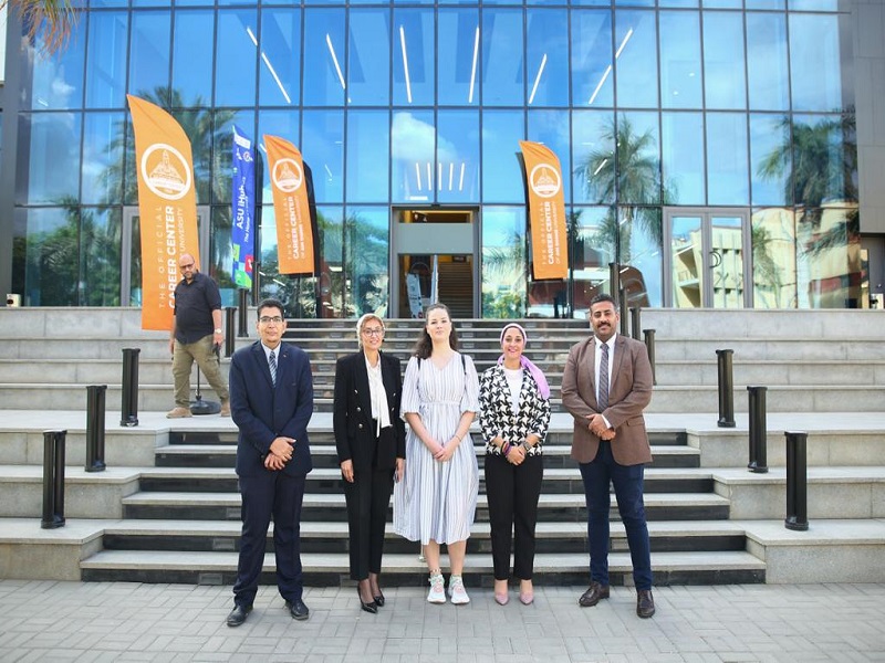 A visit by the official of the Erasmus Plus Academic Exchange Program at the University of Donaria de Jos Galati (Romania) to the Training and Development Center at Ain Shams University